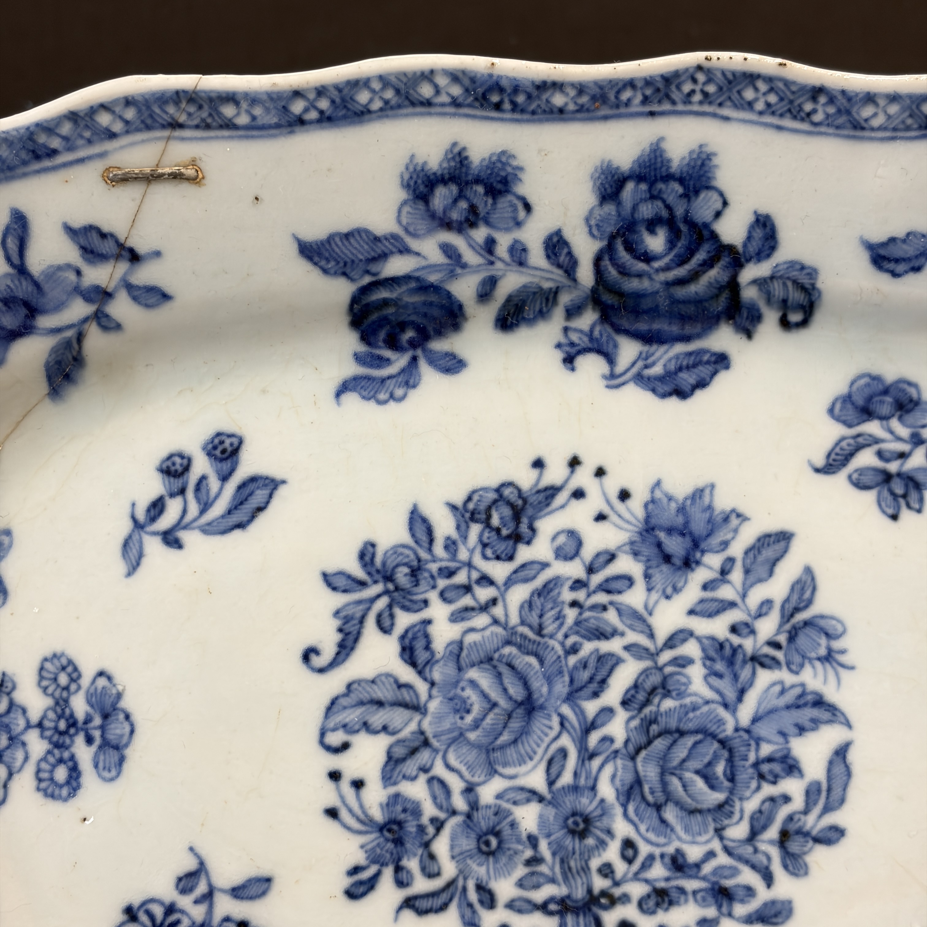 A group of 16 Chinese blue and white wares — photo 36