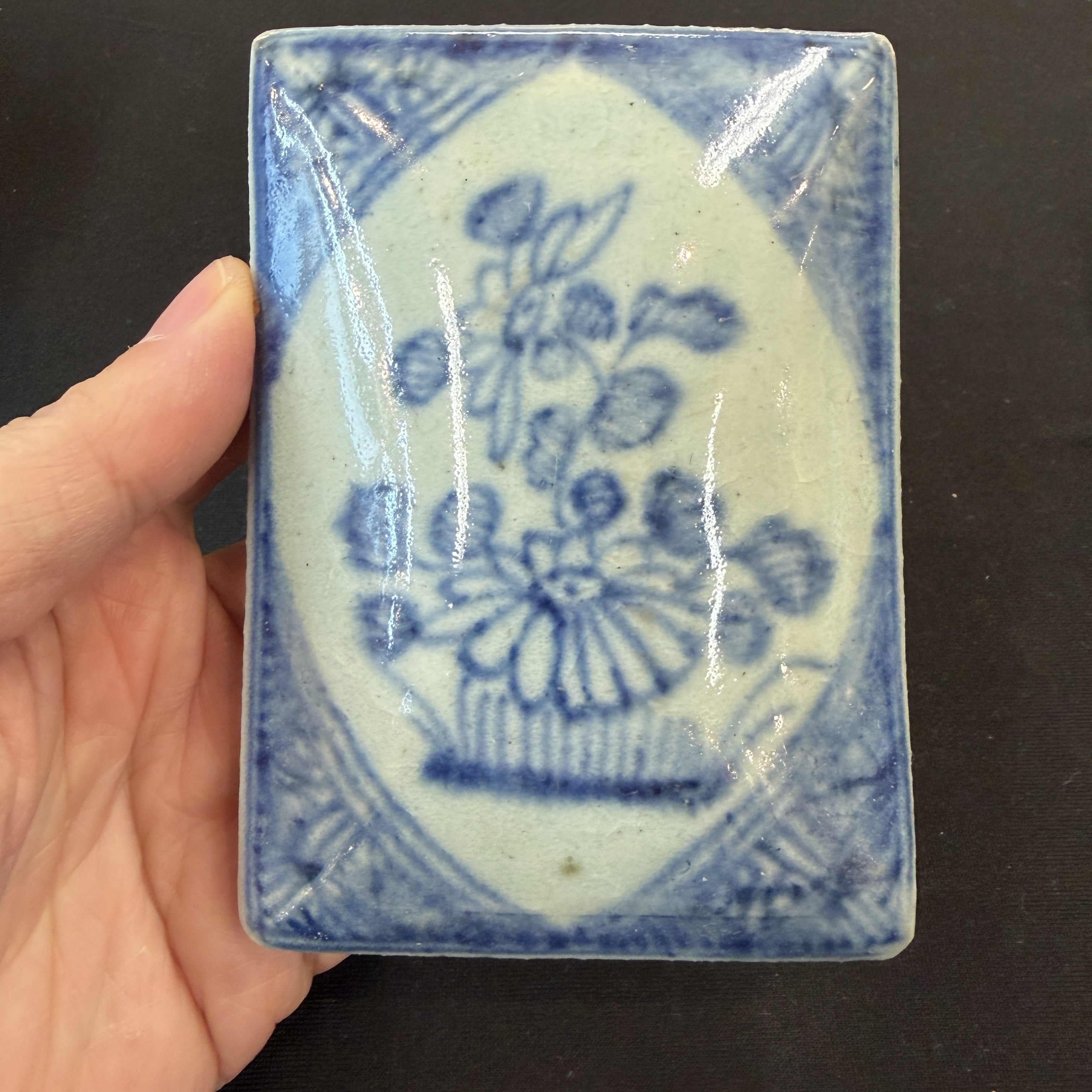 A group of 16 Chinese blue and white wares — photo 42