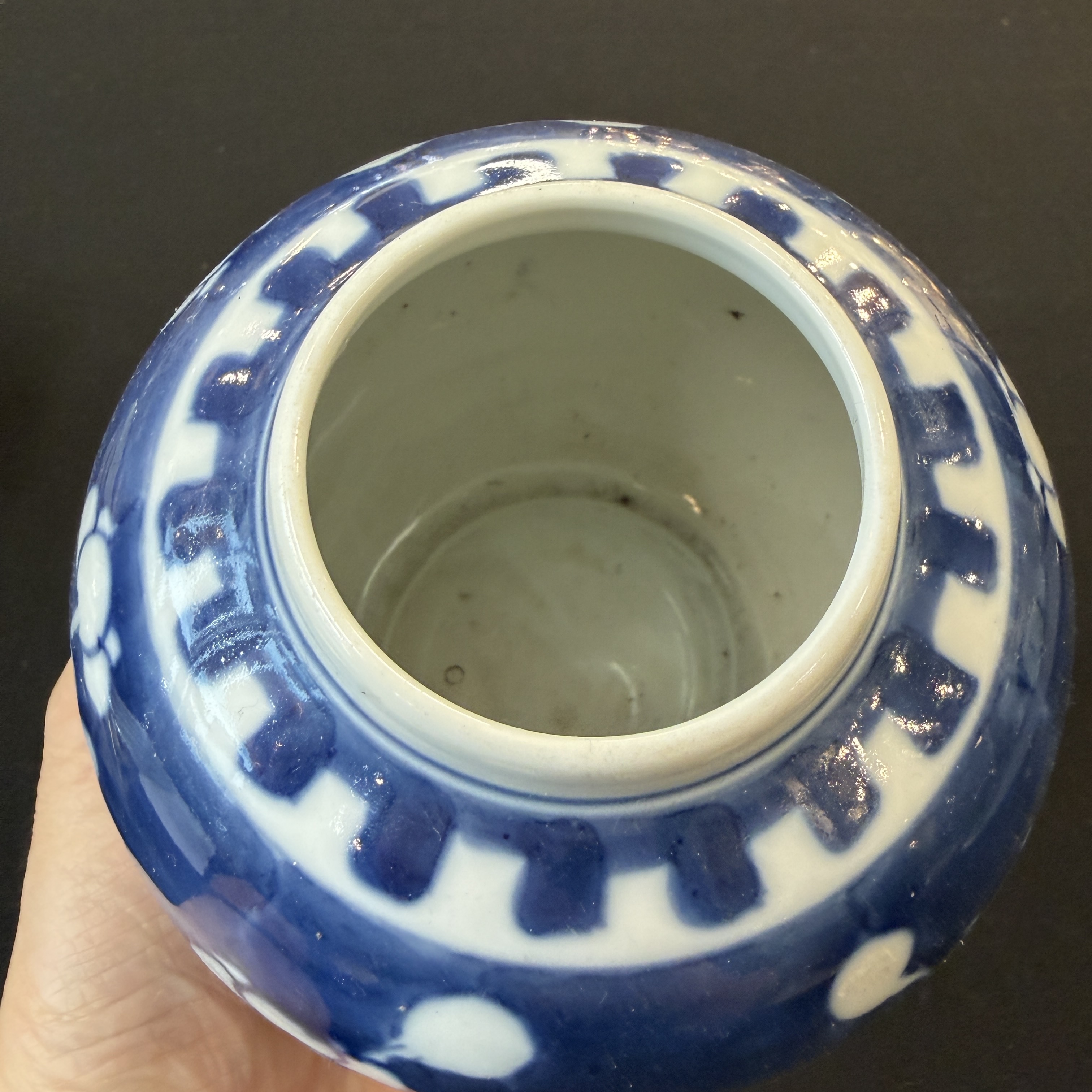 A group of 16 Chinese blue and white wares — photo 52