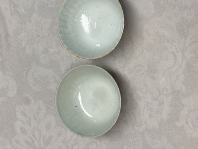 A group of 16 Chinese famille rose and qianjiang cai wares — photo 23