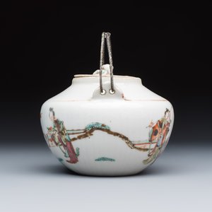 A group of 16 Chinese famille rose and qianjiang cai wares — photo 11