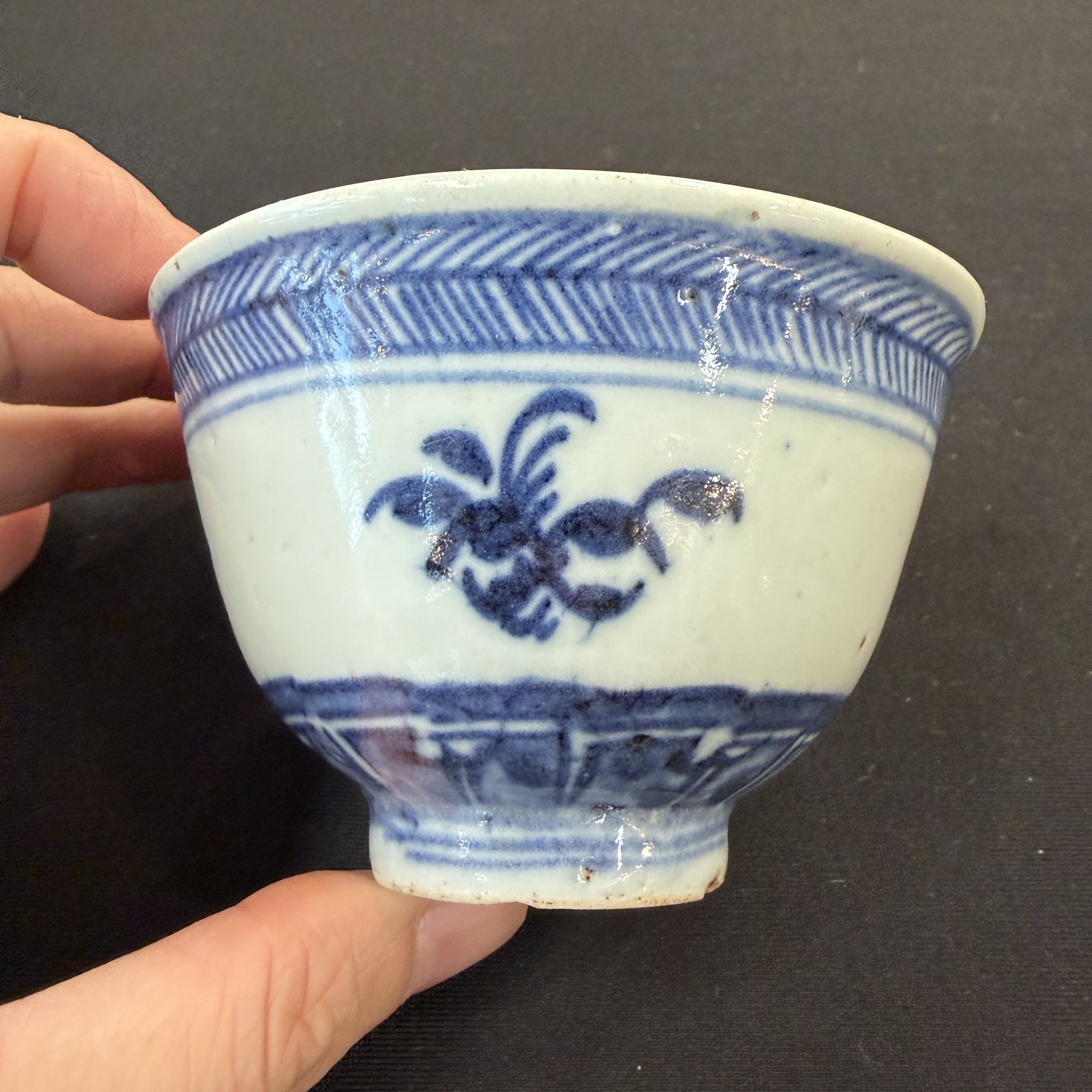 A group of 18 Chinese blue and white wares — photo 42
