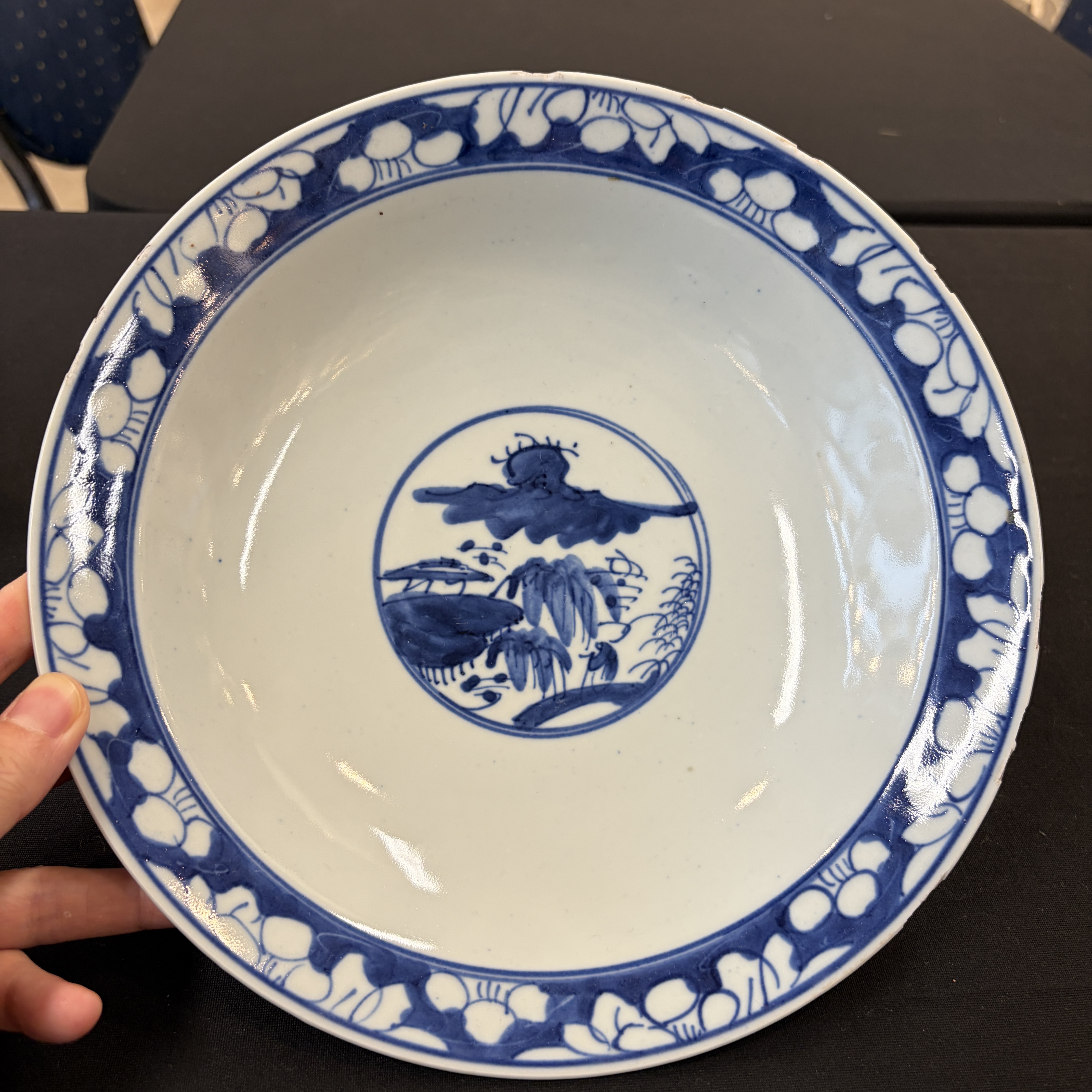 A group of 18 Chinese blue and white wares — photo 57