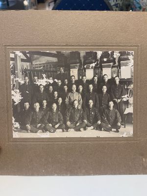 A group of 18 Japanese photographs depicting military, academic, and personal subjects, early 20th C. — foto 8