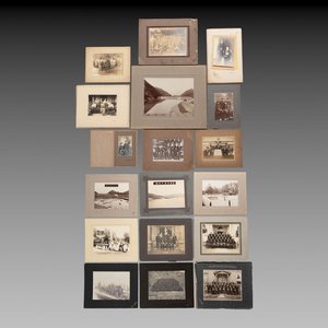 A group of 18 Japanese photographs depicting military, academic, and personal subjects, early 20th C. — foto 1