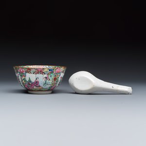 A group of 45 Chinese blue, white and Canton famille rose wares — foto 23