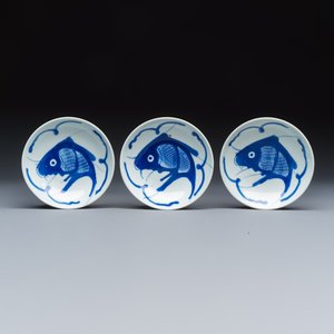 A group of 45 Chinese blue, white and Canton famille rose wares — foto 28