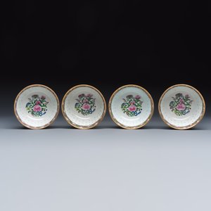 A group of 45 Chinese blue, white and Canton famille rose wares — foto 36
