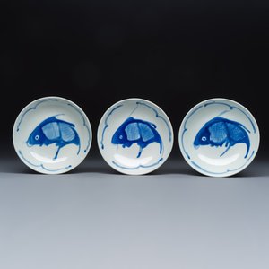 A group of 45 Chinese blue, white and Canton famille rose wares — foto 4