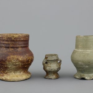 A group of 6 German stoneware mugs and jugs, 16th C. — photo 2