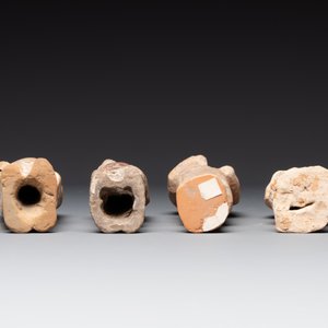 A group of 9 Chinese terracotta and wooden figures, Northern Qi and later — photo 5