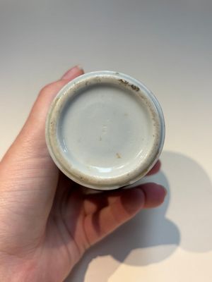 A group of Chinese and Japanese famille verte, blue and white wares, Kangxi and later — foto 30