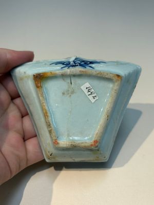 A group of Chinese and Japanese famille verte, blue and white wares, Kangxi and later — foto 38