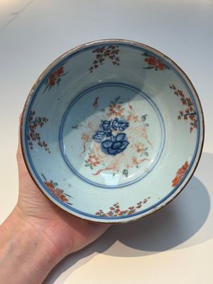 A group of Chinese and Japanese famille verte, blue and white wares, Kangxi and later — foto 57