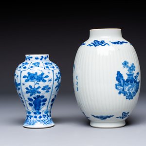 A group of Chinese and Japanese famille verte, blue and white wares, Kangxi and later — foto 11