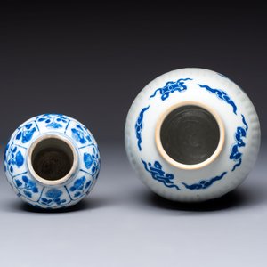 A group of Chinese and Japanese famille verte, blue and white wares, Kangxi and later — foto 12