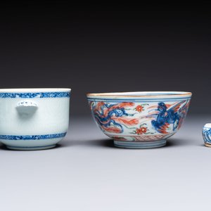 A group of Chinese and Japanese famille verte, blue and white wares, Kangxi and later — foto 17