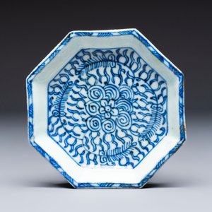 A group of Chinese and Japanese famille verte, blue and white wares, Kangxi and later — foto 24