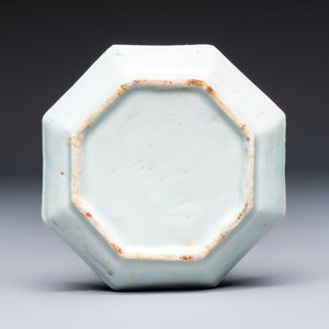 A group of Chinese and Japanese famille verte, blue and white wares, Kangxi and later — foto 25