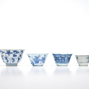 A group of Chinese blue and white wares, mostly Kangxi — photo 9