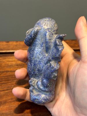 A group of Chinese carvings of lapis lazuli, pink quartz and other precious stones, with several stands, 19/20th C. — photo 39