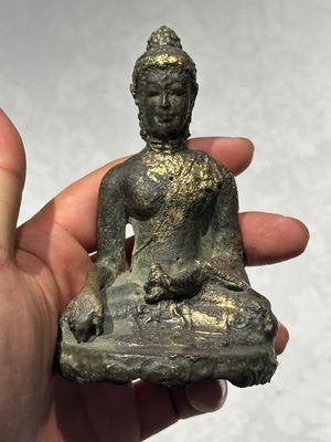 A group of five bronze figures of Buddha, Thailand and Indonesia, 8/17th C. — 照片 27