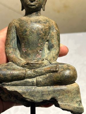 A group of five bronze figures of Buddha, Thailand and Indonesia, 8/17th C. — 照片 3
