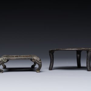 A group of four Chinese bronze scholar’s desk objects, Shi Sou 石叟 mark, Ming/Qing — 照片 5