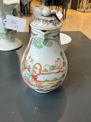 A group of four Chinese export famille rose 'European subject' porcelain, Qianlong — 照片 23
