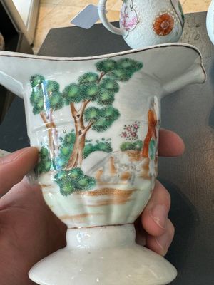 A group of four Chinese export famille rose 'European subject' porcelain, Qianlong — 照片 7