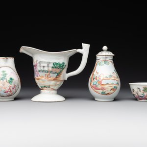 A group of four Chinese export famille rose 'European subject' porcelain, Qianlong — 照片 1