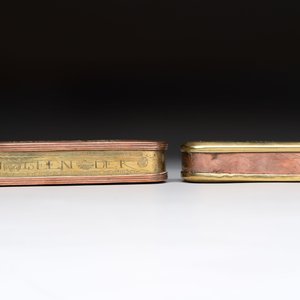 A group of four copper and brass engraved tobacco boxes, The Netherlands, 18th C. — 照片 11