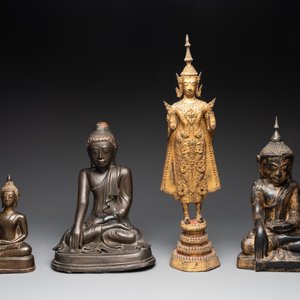 A group of four Thai bronze Buddha figures, 19th C. — foto 2