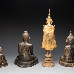 A group of four Thai bronze Buddha figures, 19th C. — foto 4