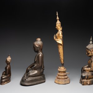 A group of four Thai bronze Buddha figures, 19th C. — foto 5