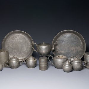 A group of fourteen Chinese Swatow paktong tea wares, 19/20th C. — 照片 1