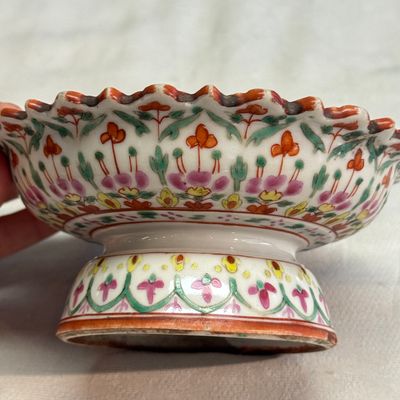 A group of nine Chinese Bencharong wares for the Thai market — photo 22