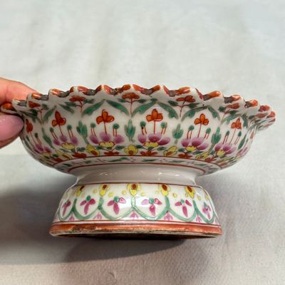 A group of nine Chinese Bencharong wares for the Thai market — photo 23
