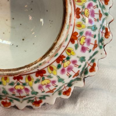 A group of nine Chinese Bencharong wares for the Thai market — photo 34
