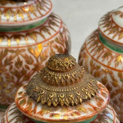 A group of nine Chinese Bencharong wares for the Thai market — photo 39
