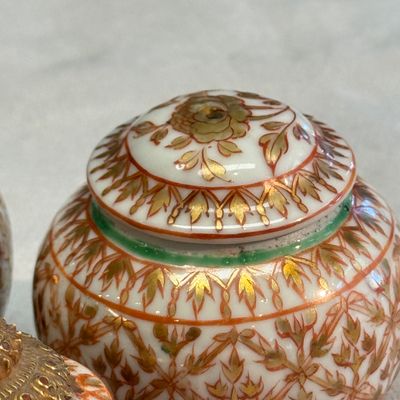 A group of nine Chinese Bencharong wares for the Thai market — photo 40