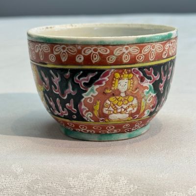 A group of nine Chinese Bencharong wares for the Thai market — photo 66
