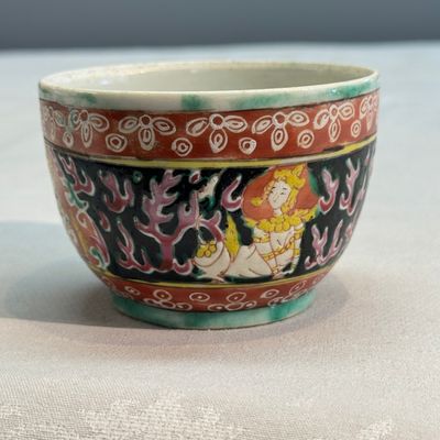 A group of nine Chinese Bencharong wares for the Thai market — photo 67