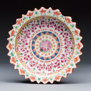 A group of nine Chinese Bencharong wares for the Thai market — photo 12