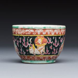 A group of nine Chinese Bencharong wares for the Thai market — photo 15
