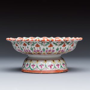 A group of nine Chinese Bencharong wares for the Thai market — photo 10