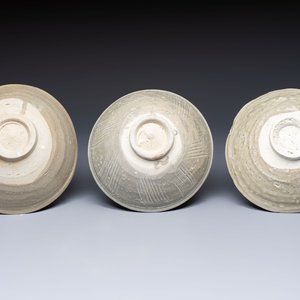 A group of nine Chinese celadon-glazed bowls with incised floral design from the Jepara shipwreck, Fujian kilns, Song — 照片 4