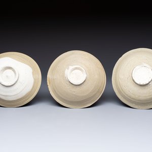 A group of nine Chinese celadon-glazed bowls with incised floral design from the Jepara shipwreck, Fujian kilns, Song — 照片 8
