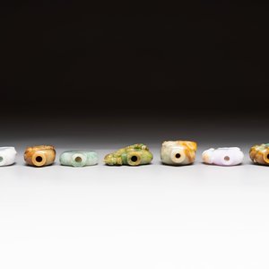 A group of nine Chinese jadeite snuff bottles, 20th C. — photo 6