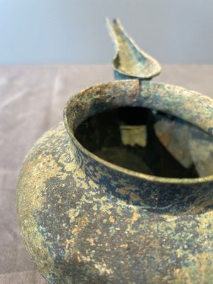 A group of seven bronze and pottery objects, Syria, Persia, and Luristan, 3rd C. and earlier — 照片 12